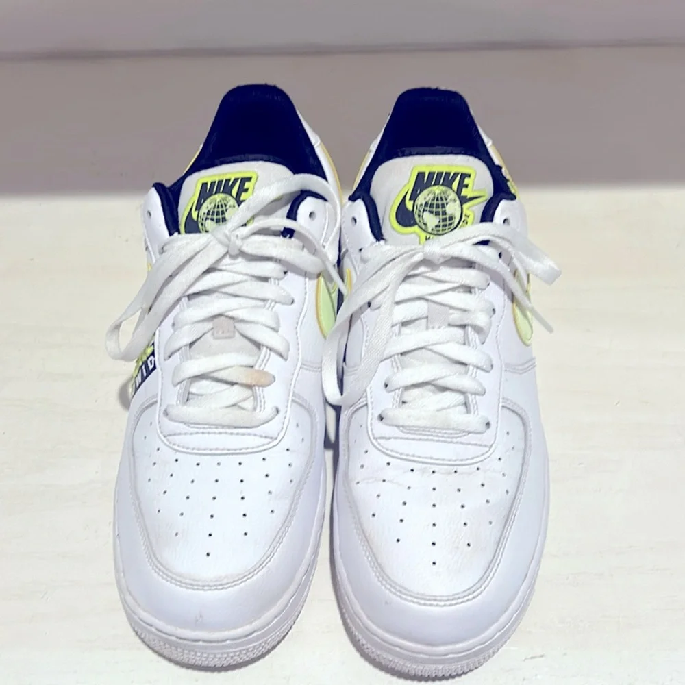 Nike Air Force 1 Worldwide - Picture 3 of 3